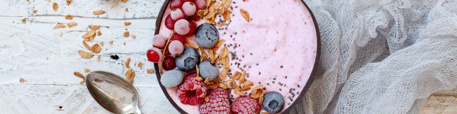 Healthy smoothie bowl made with skin-loving organic ingredients
